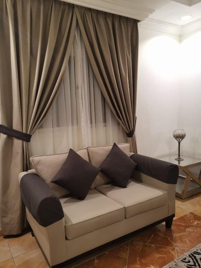 رويال سويت للوحدات السكنية المفروشة شقة فندقية الرياض